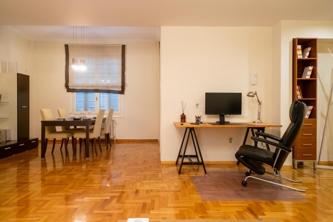 Two Bedroom Apt In Syntagma - Ermou Area เอเธนส์ ภายนอก รูปภาพ