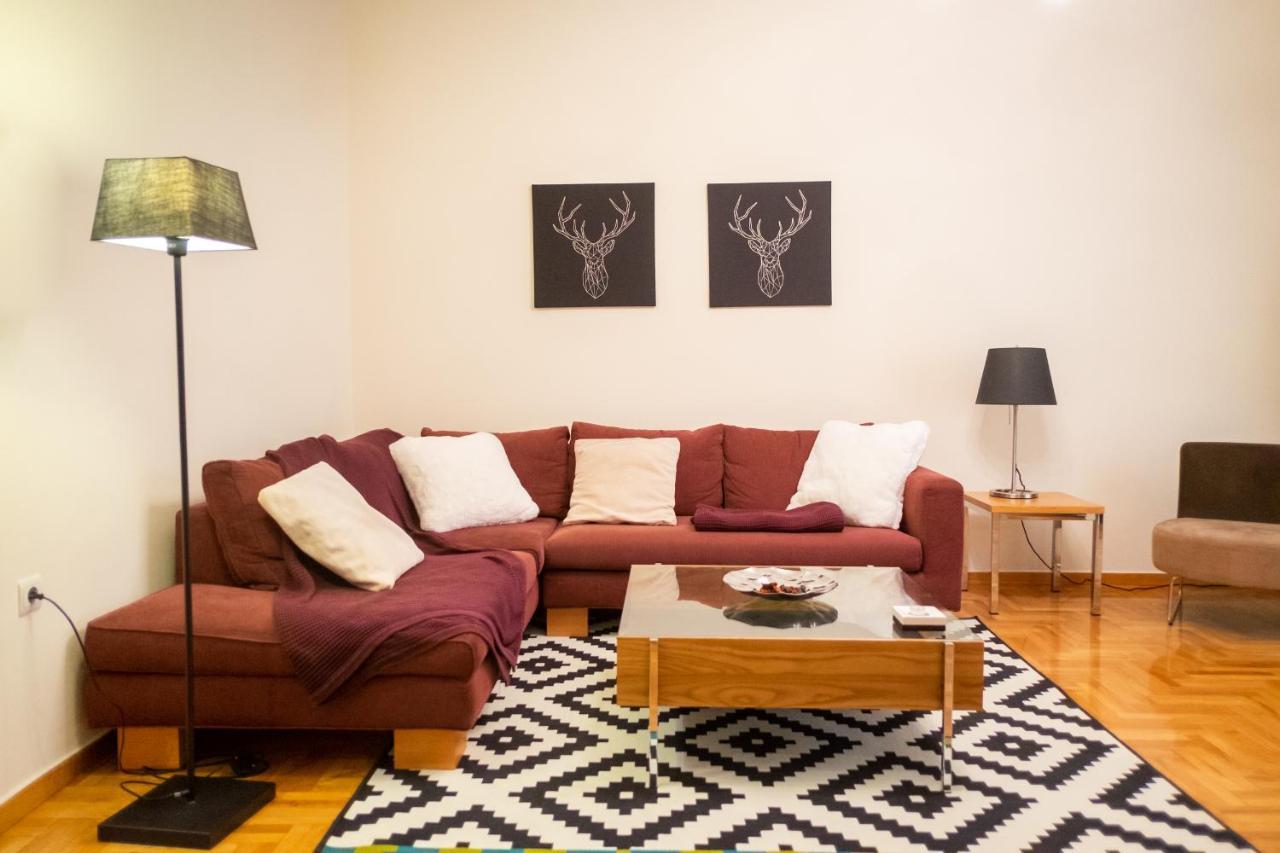 Two Bedroom Apt In Syntagma - Ermou Area เอเธนส์ ภายนอก รูปภาพ
