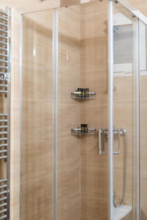 Two Bedroom Apt In Syntagma - Ermou Area เอเธนส์ ภายนอก รูปภาพ