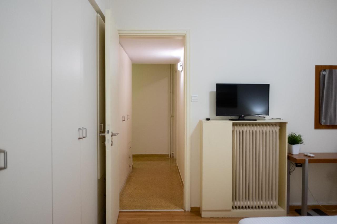 Two Bedroom Apt In Syntagma - Ermou Area เอเธนส์ ภายนอก รูปภาพ