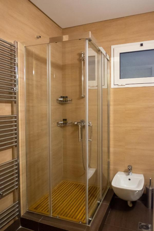 Two Bedroom Apt In Syntagma - Ermou Area เอเธนส์ ภายนอก รูปภาพ