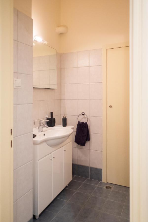 Two Bedroom Apt In Syntagma - Ermou Area เอเธนส์ ภายนอก รูปภาพ